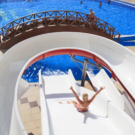 Diamond Hill Szálloda Alanya