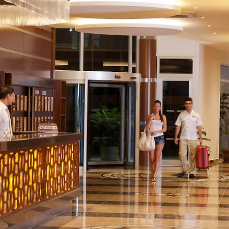 Diamond Hill Hotel