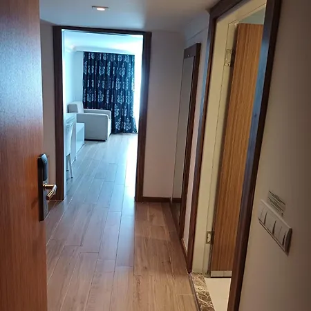 Diamond Hill Hotel 5*